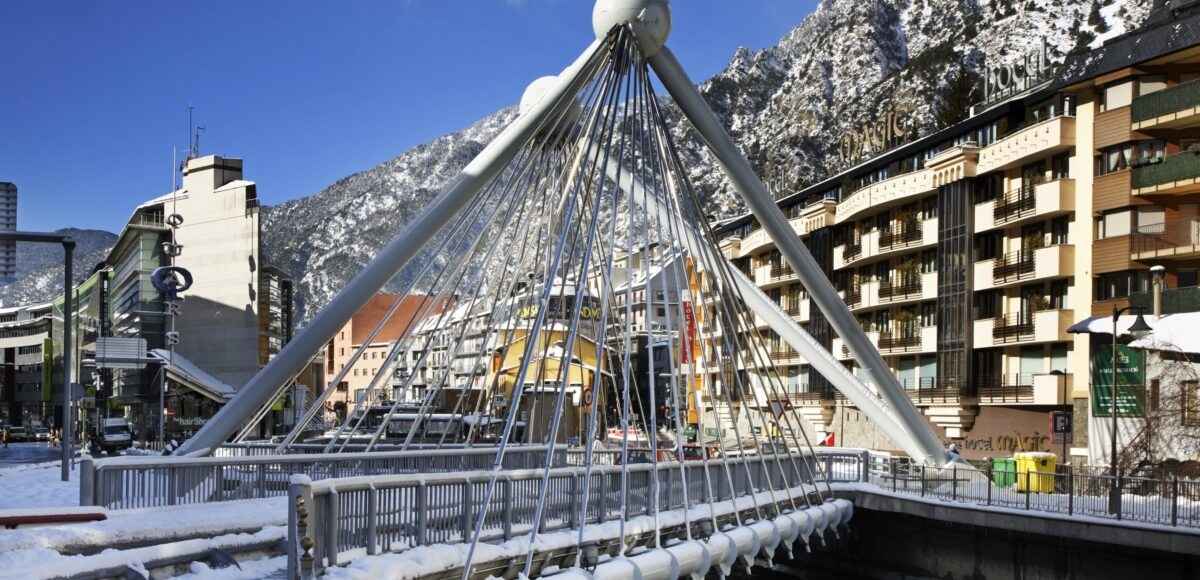 En este momento estás viendo Mudanza a Andorra desde España: Guía completa para un traslado exitoso